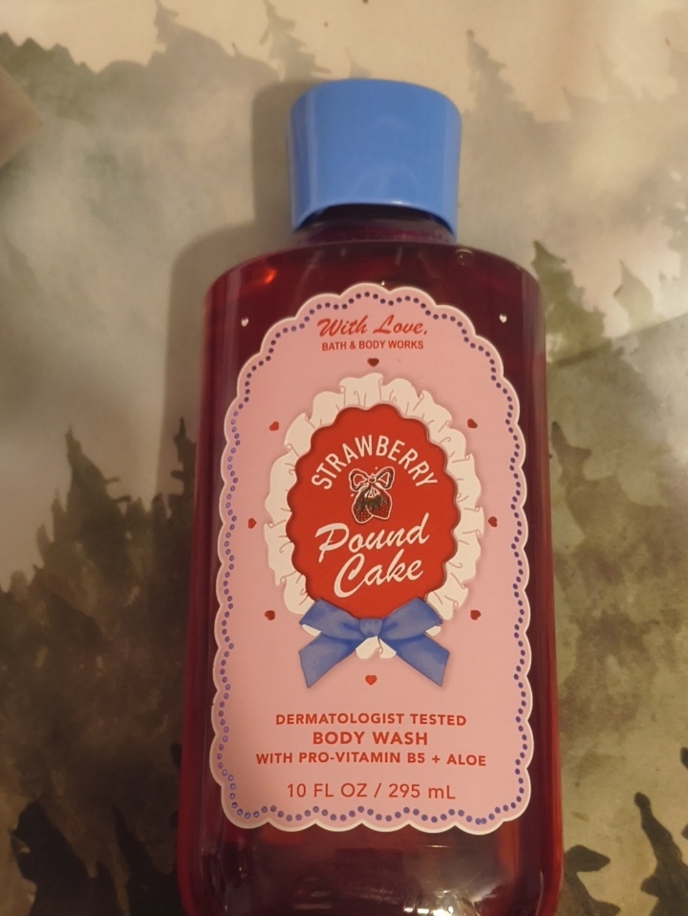 Bath & Body Works Strawberry Pound Cake Body Wash - Red, Pink, Blue